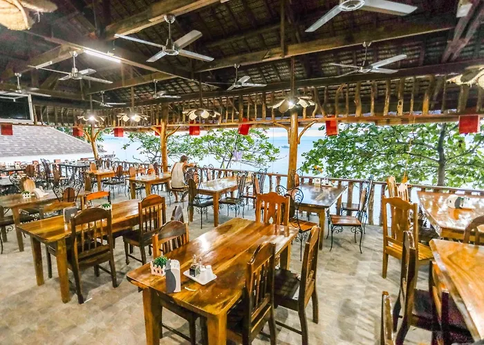 Hk And Restaurant Moalboal