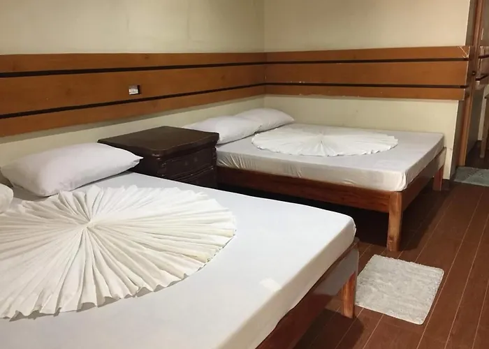 Hk And Restaurant Resort 3*